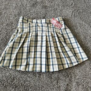Romwe L Blue and White Plaid Pleated Skirt